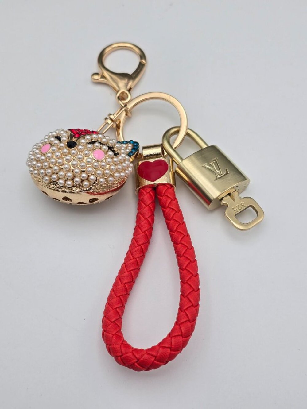 LV Gold Padlock 🔑 Authentic Louis Vuitton Charm + Unbranded Fox Head Keychain - Picture 9 of 12